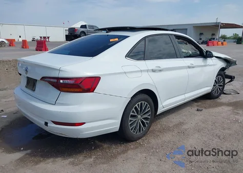 2019 Volkswagen Jetta 1.4T R-Line/1.4T S/1.4T Se z USA, uszkodzony, nr VIN 3VWCB7BU5KM136069